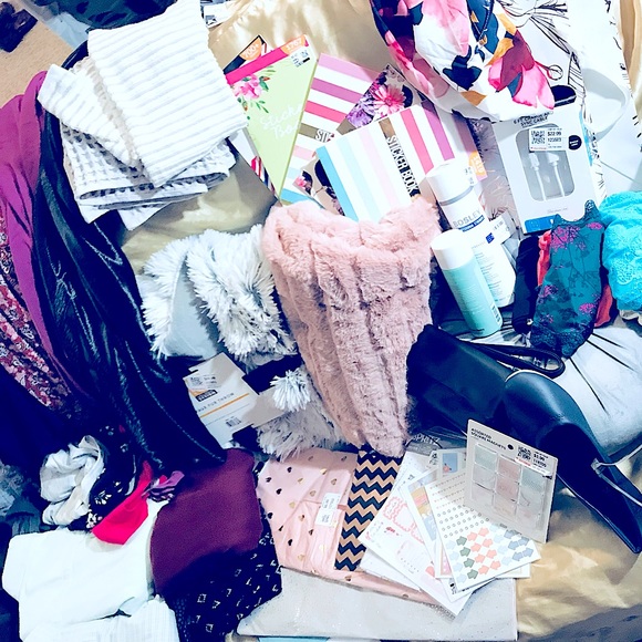 #1 POSH Starter Kits 25 Items All [NWT] + Moly Mailers |5🌟🔝RATED |🌟🔝SELLER - Picture 3 of 15